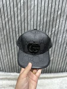 Gucci_GG_Front_Black_Logo_Premium_Unisex_Cap