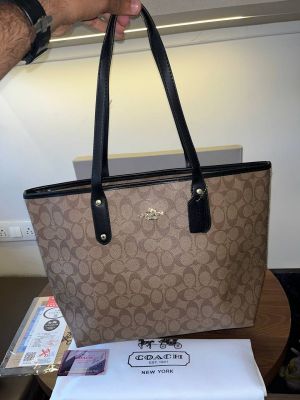 Coach_tote bag premium quality with og box