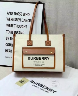 Burberry_Horseferry_London_Tote_Bag_With_ogbox_Bag_(White_Brown-)