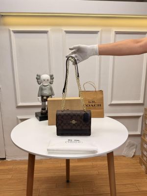 Coach_klare_signature_canvas_shoulderbag_with_og_box