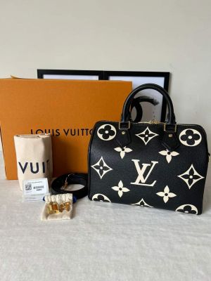 Louis_vuttion_speedy boundoliere premium quality with box