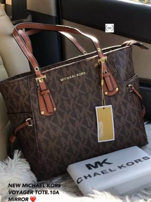 Michael_Kors tote with dust cover