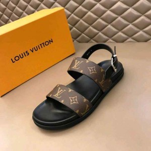 LOUIIS VUITTON BROWN SANDEL