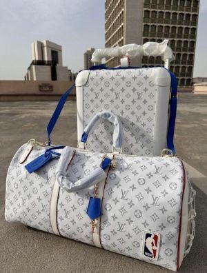 Louis_Vuitton_x_NBA_Keepall__55_Bandoulire_DUFFLE_BAG_NBA810