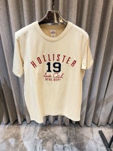 Holliste r Offwhite Round Neck Tshirt