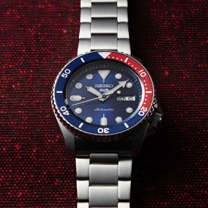 Seiko 5 Sports 