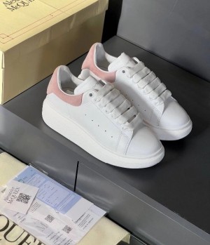 Alexande r McQueen White Pink