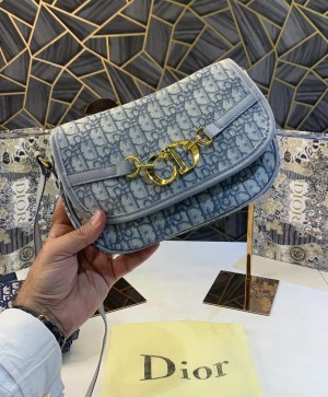 Christian_dior_montaigne_30_han_bag_with_FOLDING_box_1701