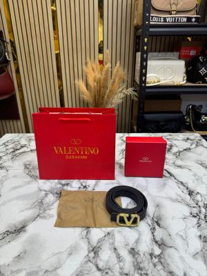 Valentino_Garavani_Crystal_VLogo_Signature_belt_with_box_and_dusty_bag_including_carrybag_(coffee)