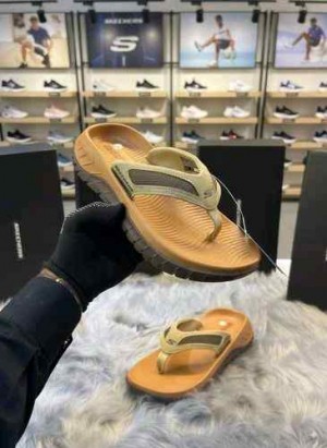 SKECHER.S GO RECOVERY HYPER BURST MUSTARD