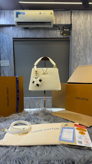 Louis_Vuitton_Artycapucines_Nicholas_Hlobo_premium_packaging_6227