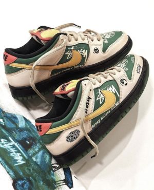 Nik e SB Dunk Stussy SEMI UA