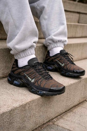 Nik Airmax Plus Utility Baroque Brown