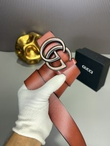 Gucc_i brown belt with golden textured buccal G-631 with og box