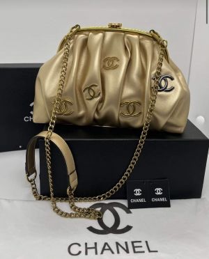 CHANE.L LIMITED EDITION GOLD CLUTCH PREMIUM WITH OG BOX PACKING