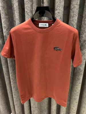 LACOST-E IMPORTED STORE ARTICLE T-SHIRT