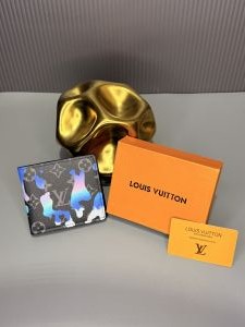 Loui_s Vuitton eclipse canvas 015 with og box and dust bag