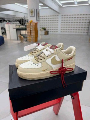 Nik ee Airforce 1 Low year of the snake (1166