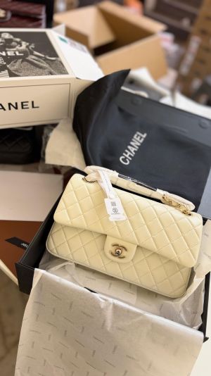 Chanel_Jumbo_Large_Highend_ShoulderBag_With_OriginalDoubleBox_Packing_RibbonPack_Box_6134