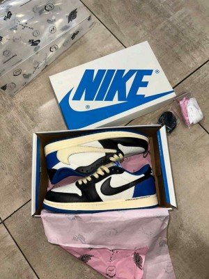 AJ 1 Travis scott Fragment