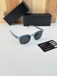 Tommy_hilfiger_blue_black