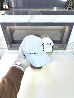 Chane l White Logo Premium Cap F3439-W1