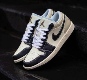 Jordan 1 Low SE Coconut Milk Black 
