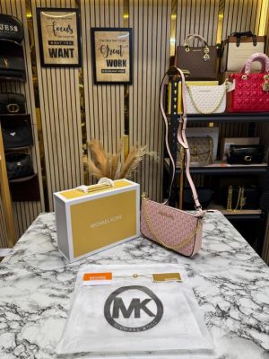 Michael_Kors Jet Set Pochette Signature Logo Crossbody Bag With Magnetic Box And Dust Bag (Pink-22318)