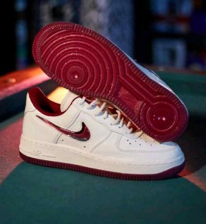 Nikee Air Force 1 Low Valentines Day