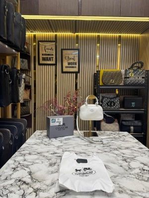 Coach_Satchel_Women_Crossbody_Bag_Sling_Bag_With_Box_And_DustBag_(White)