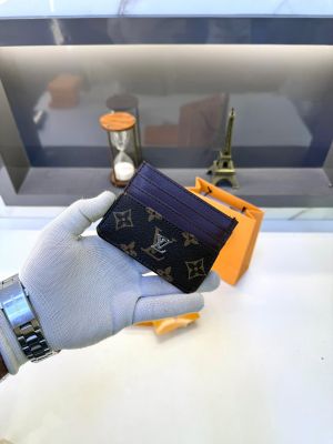 Loui_s Vuitton Brown Card Holder Fa 535