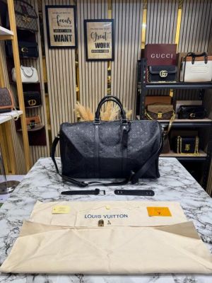 Loui_s Vuitton Keep All Bandouliere Embossed Duffle Bag With Dust Bag (Black)