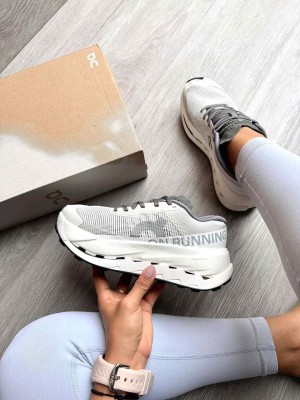 On Cloudultra 3 Rock White