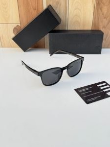 Tommy_hilfiger_black