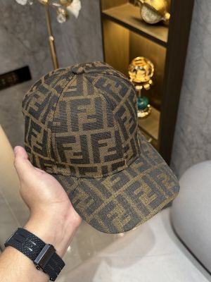 fendi.Roma.100%Imp.Caps