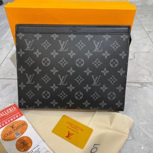 Loui_s vuitton voyage mm leather messenger pouch with ogbox bills etc