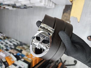 _chrome _hearts_ auto lock belt 