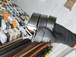 LV _louis_vuitton_ AUTO LOCK BELT 