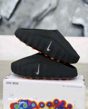 NIKE MIND 001 BLACK