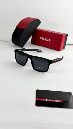 Prada_black_24038