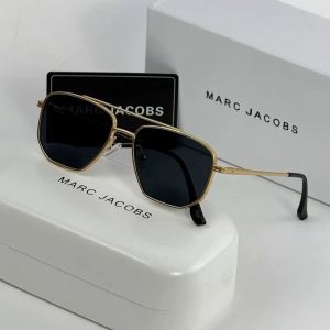 marc_jacobs_509_gold_black