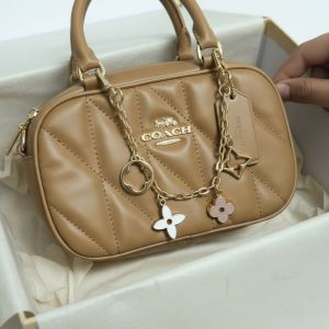 Coach_clare_chain_as_shown_with_box_6200