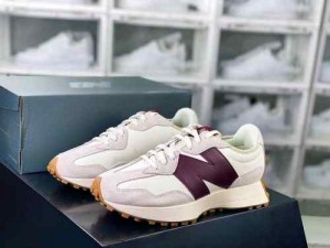 Neww Balance 327 Moonbeam Classic Burgundy