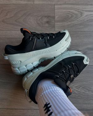 Nik E Zoom Vomero Roam 5