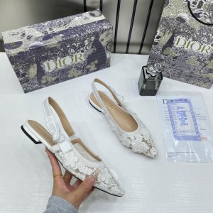 christia n flat sandals