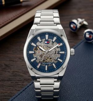 Tomm_y Hilfiger automatic skeleton