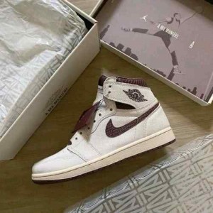 NIKEE AIR JORDAN 1 RETRO HIGH OG A MA MANIERE SEMI UA