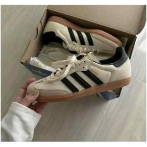 Adidass Samba Cream Sand Strata for her