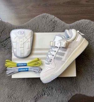 Bad Bunny Forum Cloud White With All Accessories 