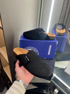 Birkenstock Boston Leather Clogs With OG Box (Black - 1113)